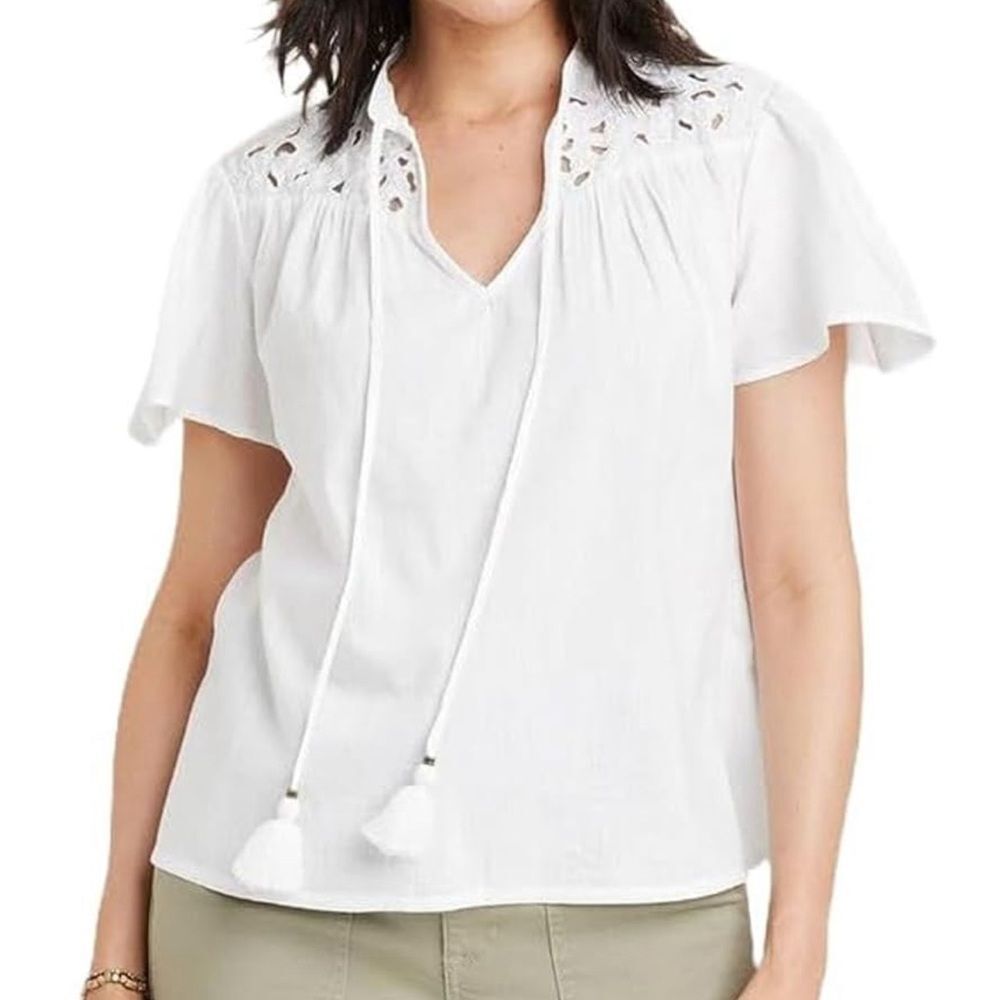 Knox Rose Women's Short Sleeve V-Neck Woven Eyelet Top, NWT white S(p2p20/21”)